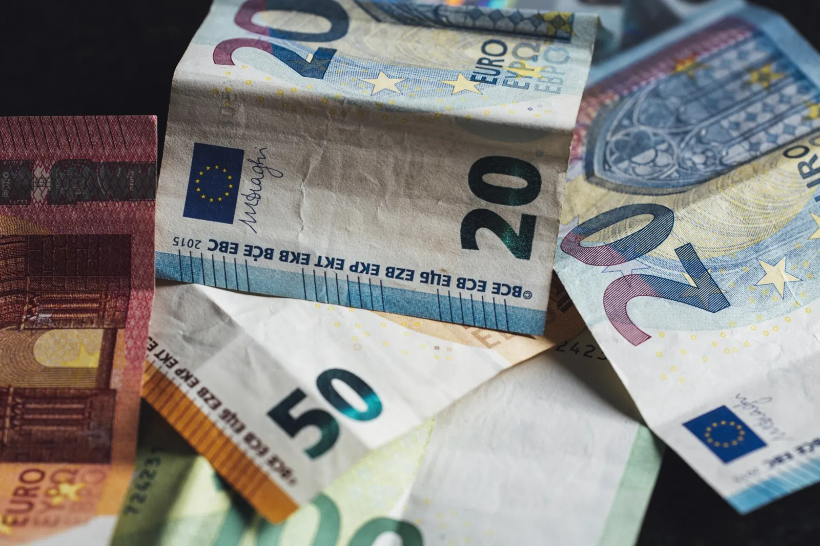 Billetes de euro de 20 y 50